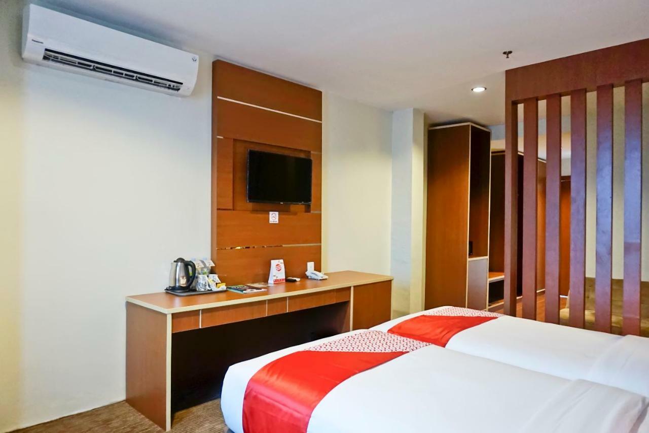 Capital O 847 Megara Hotel Pekanbaru